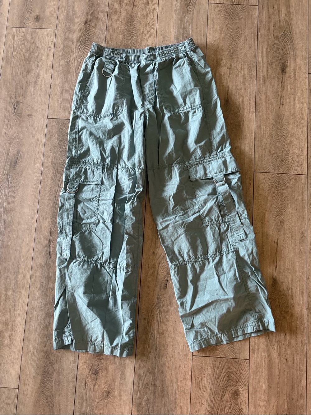 Womens Wild Fable Women's Lightweight Cargo Pants in Sage Green 30 inch Length